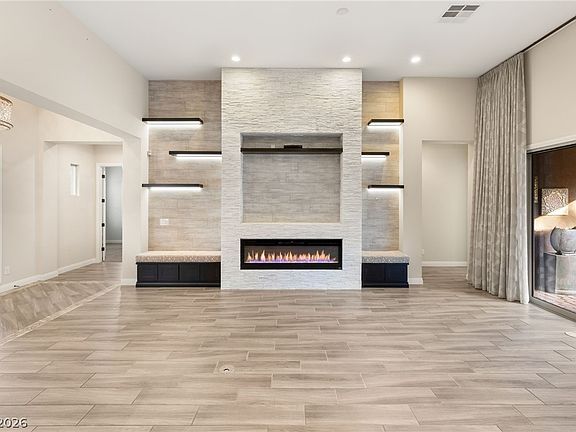 5th image of 10179 Emerald Sunset Ct