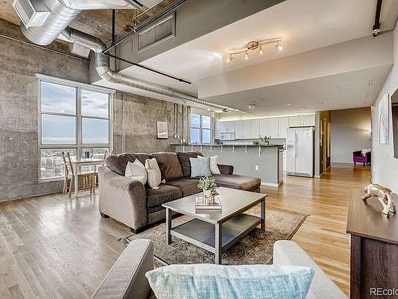 5th image of 2020 Arapahoe St Unit 1210