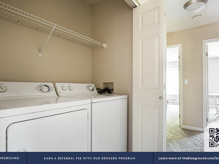 Washer/Dryer in Apartment
