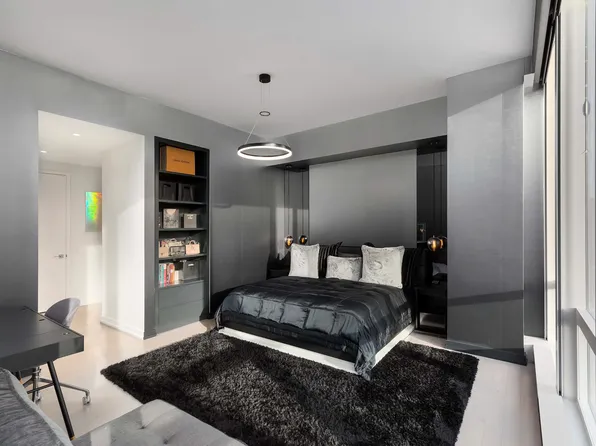 157 West 57th Street image 15 of 19