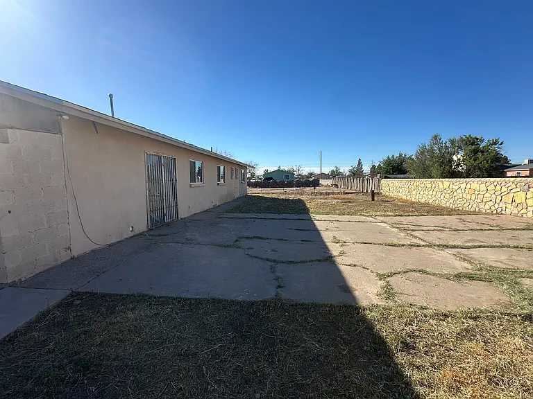 11571 Valle Bonito Rd — Photo 2