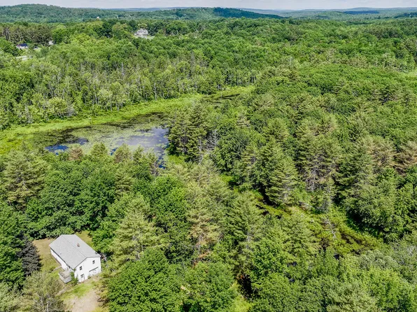 190 Winthrop Center Road, Winthrop, ME 04364