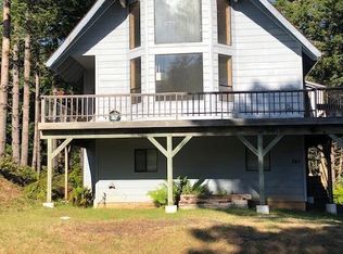 282 Seafoam Rd, Whitethorn, CA 95589