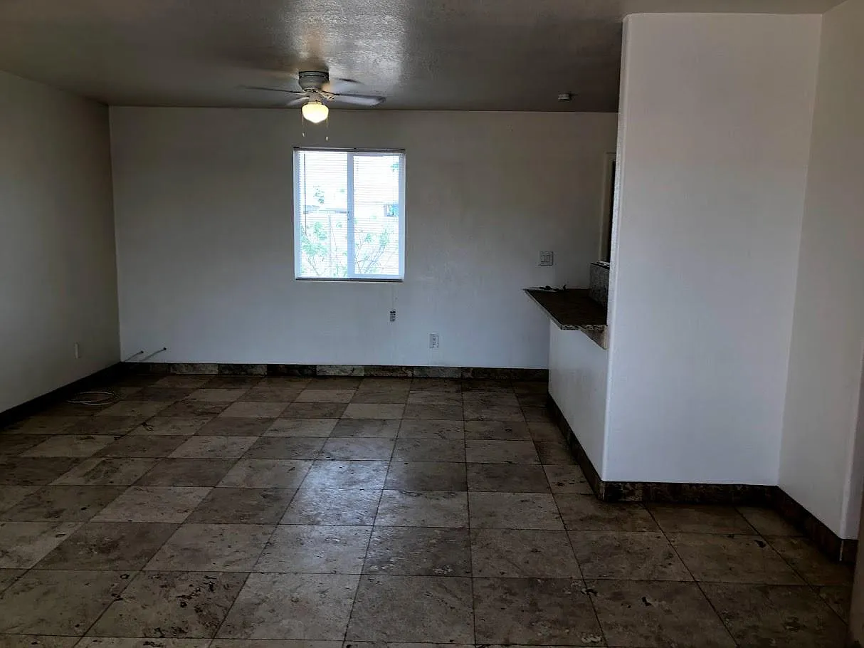 3 bed, 1.5 bath, 998 sqft, $1,995 — Photo 3