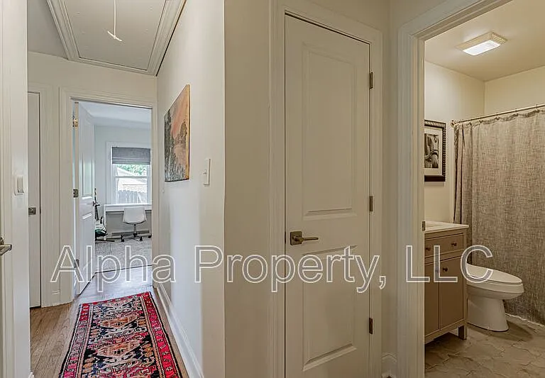 804 N Weston St — Photo 28