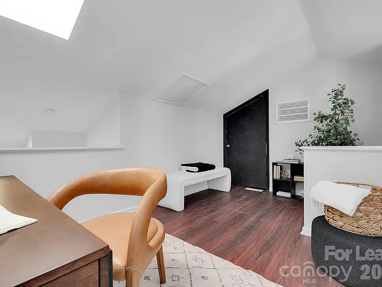300 S Cedar St #2 — Photo 22