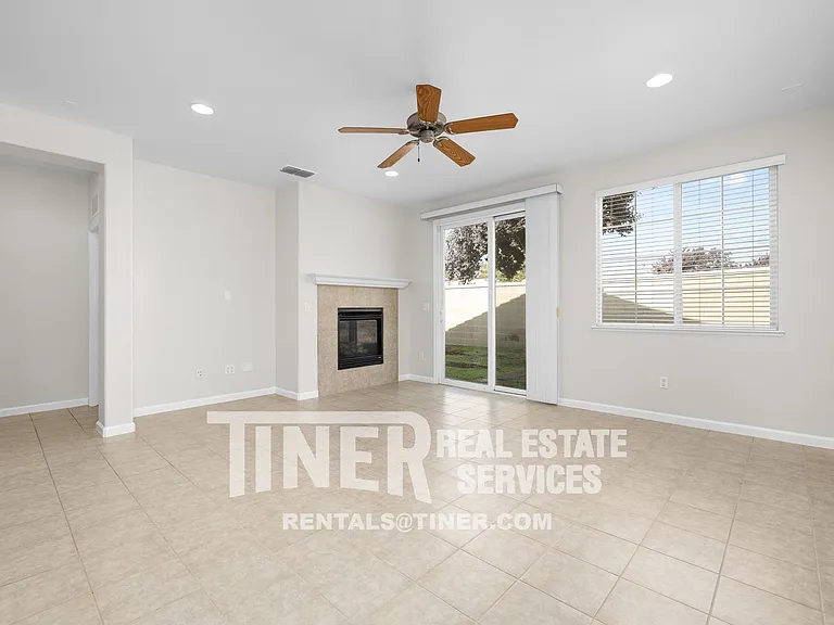 1422 Stoney Cross Ln — Photo 11