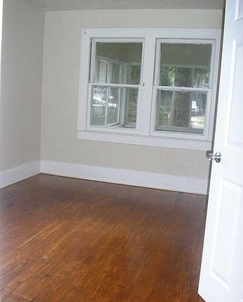3rd image of 1212 NW 31st Ave