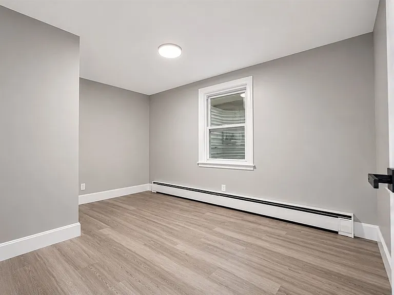 60 Howard St #1 — Photo 6
