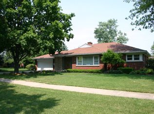 200 E Council Trl, Mount Prospect, IL 60056