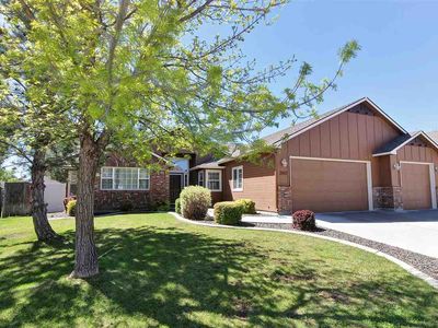 1907 E Lake Creek Dr, Meridian, ID, 83642