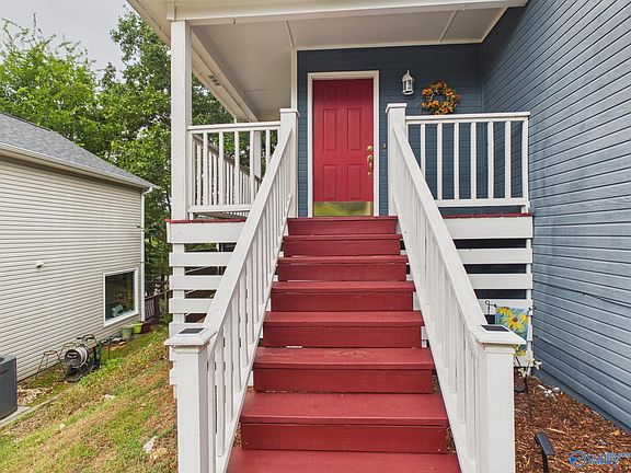 4th image of 564 Farmingdale Rd SE