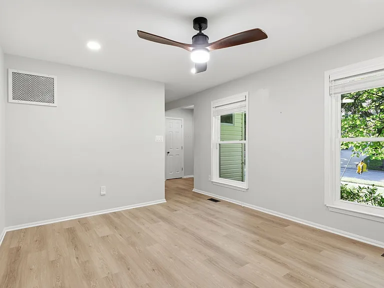 8818 Blue Sea Dr — Photo 7
