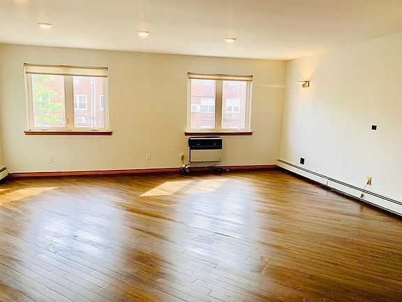 3rd image of 2118 E 66th St #2