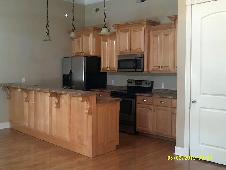 215 N Montgomery Ave — Photo 5