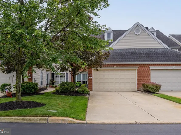 61 Grand Banks Cir, Marlton, NJ 08053