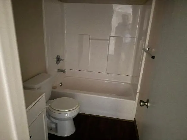 303 King St #8 — Photo 6