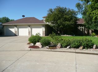 1531 Mutineer Pl, Bismarck, ND 58504