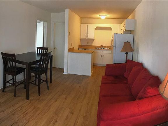 2nd image of 500 Grace St APT 2