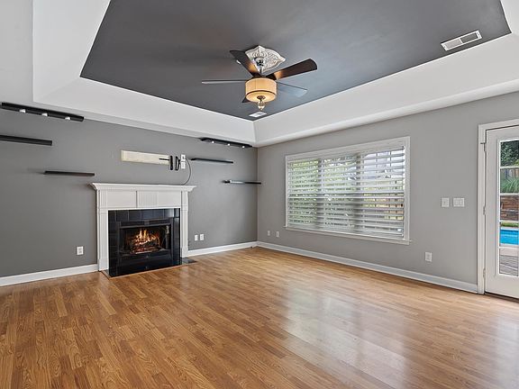 4th image of 112 Planterswood Ct