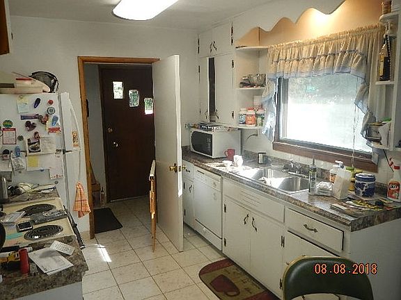 4th image of 23 Harriet Ave