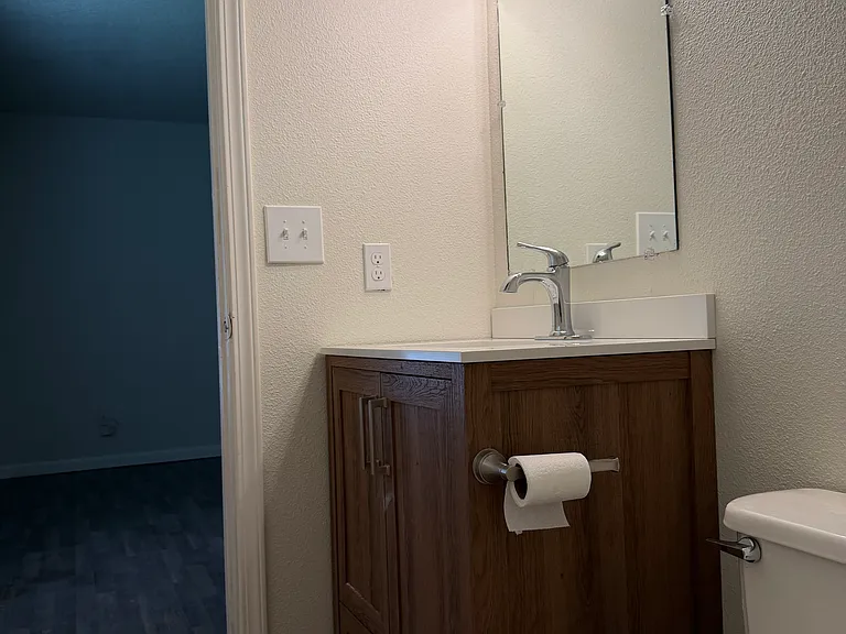 11407 SW 35th Ave — Photo 30