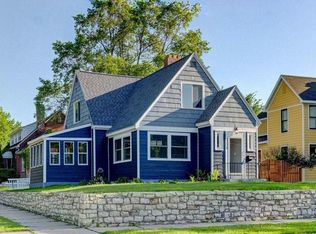 2326 State St, La Crosse, WI 54601