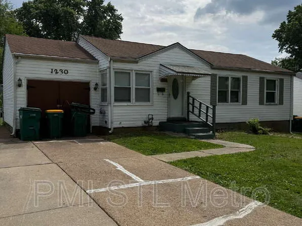 1230 Roxton Dr, Saint Louis, MO 63137