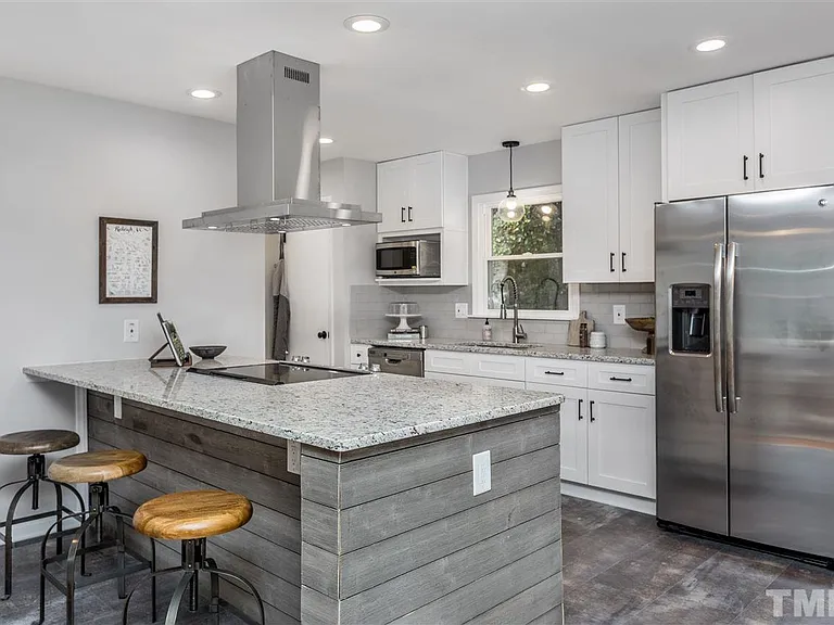 2112 Shenandoah Rd — Photo 9