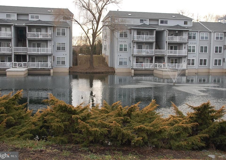 1st image of 707 Waters Edge Dr