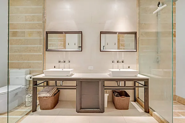 Rented by Compass | media 20