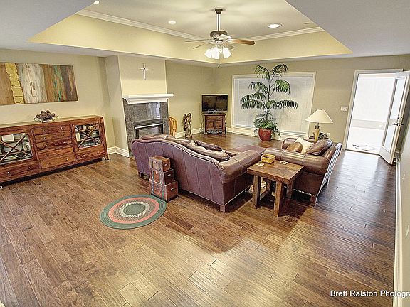 3rd image of 25 Churchwell Dr
