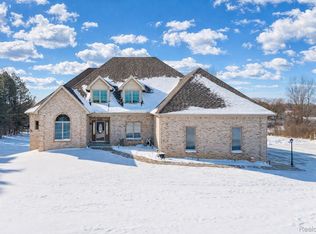 2470 E Baldwin Rd, Grand Blanc, MI 48439