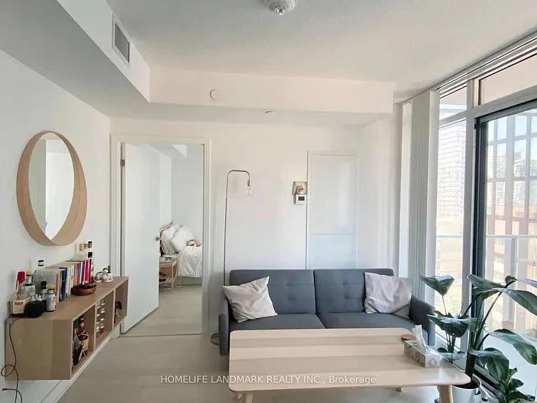 50 Wellesley St E #1501 — Photo 5