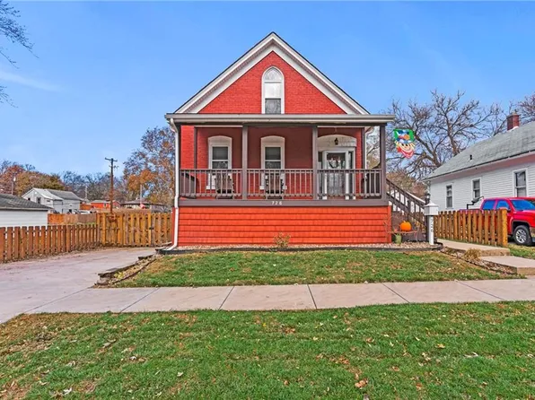 726 Kickapoo St, Leavenworth, KS 66048