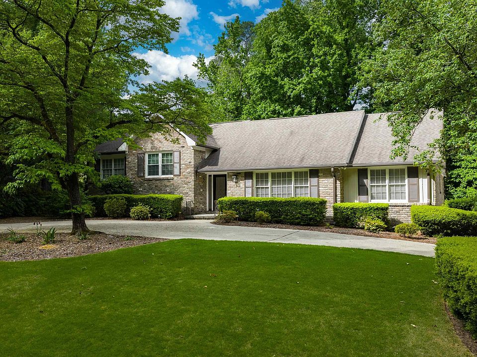 1st image of 2237 Royal Crest Dr