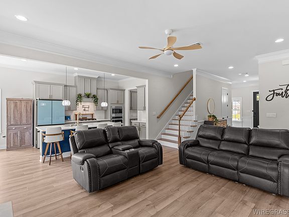 4th image of 110 Cleo Ct