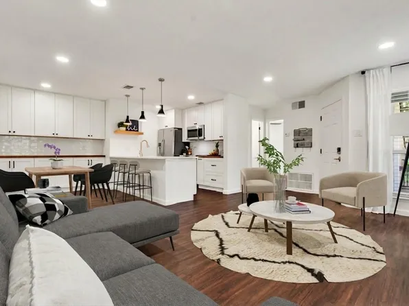 10616 Mellow Mdws APT 30A, Austin, TX 78750