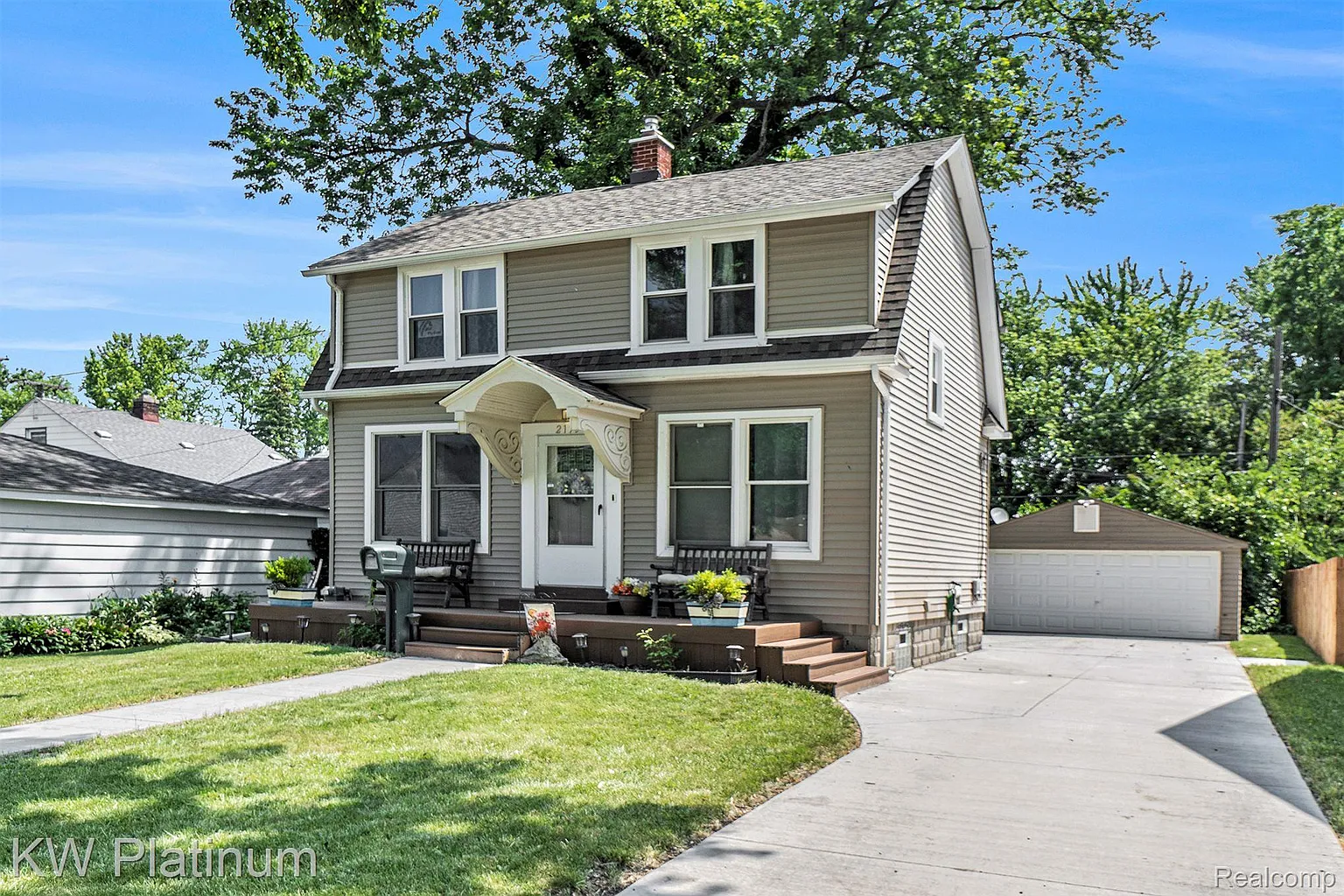 21934 Linwood Ave photo 1