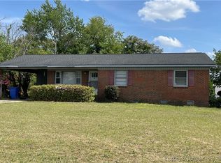 808 Bronco Ln, Fayetteville, NC 28303