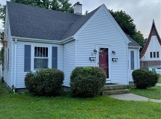 70 Huntington Ave, Woonsocket, RI 02895