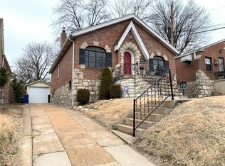 449 Winston Dr, Saint Louis, MO