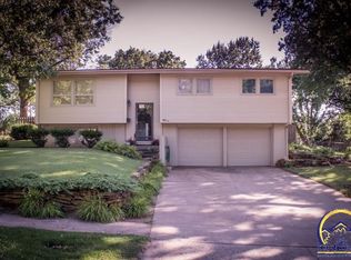 3511 SW 30th Ter, Topeka, KS 66614