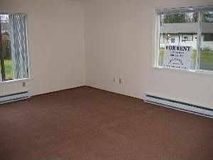 2nd image of 1716 Harding Rd APT 4