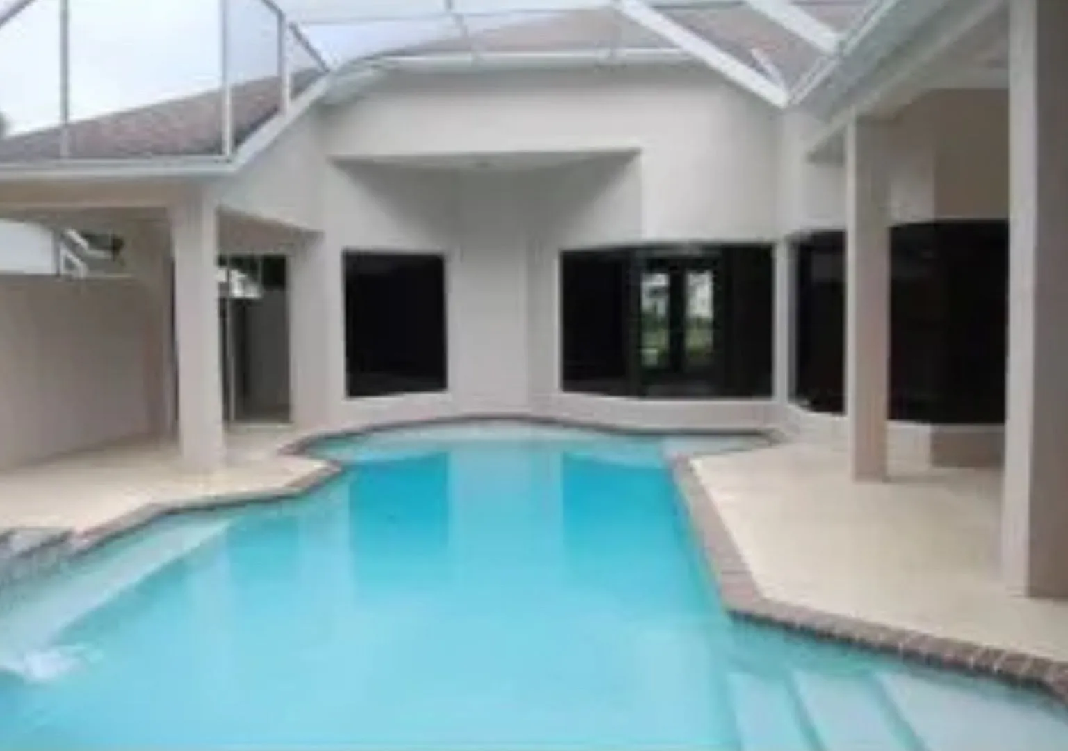 Spacious Renovated 3BR Home with Bonus Living Space in Desirable NE Ocala — Photo 4