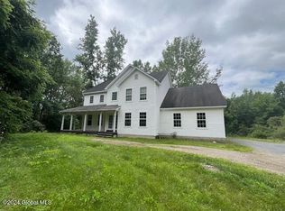 214 Cronin Rd, Queensbury, NY 12804