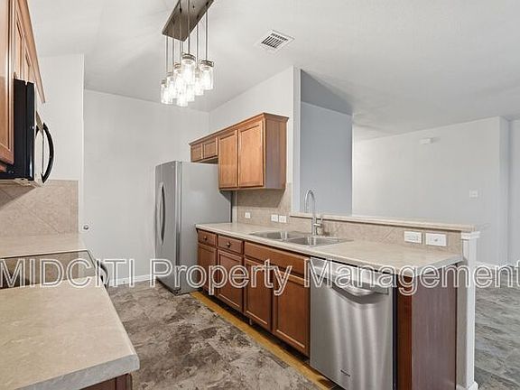 3rd image of 3414 Zachary St
