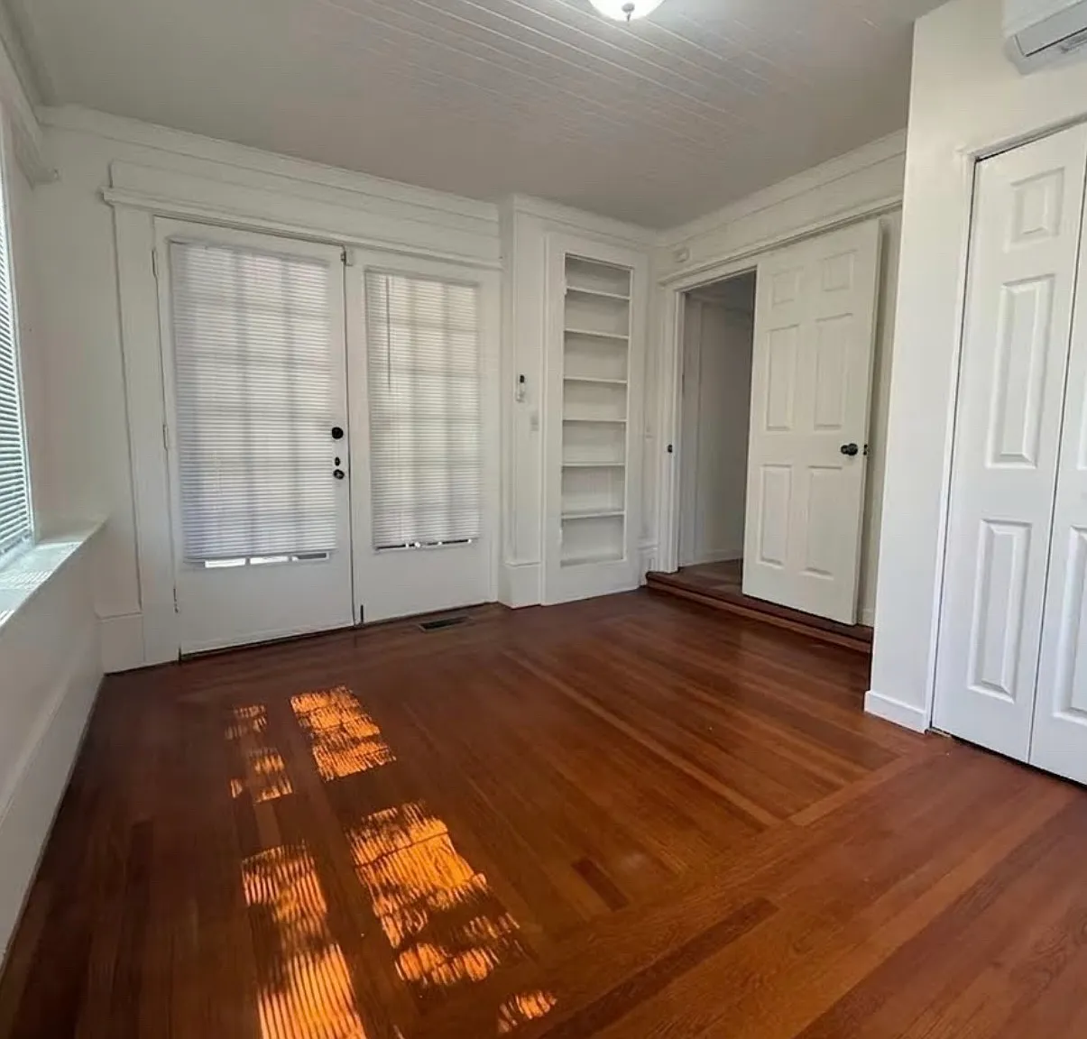1 bed, 450 sqft, $2,200 — Photo 1