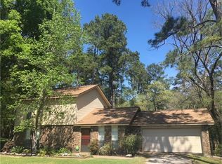 2972 Bluebird Ln, Huntsville, TX 77320