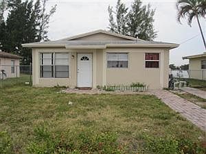 1st image of 2751 NW 26th St